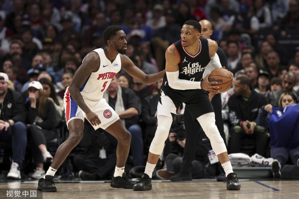 队之间展开 队之间展开